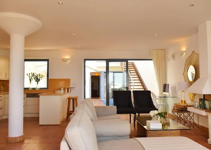 Premium Isabel בית נופש קוסטה קלמה